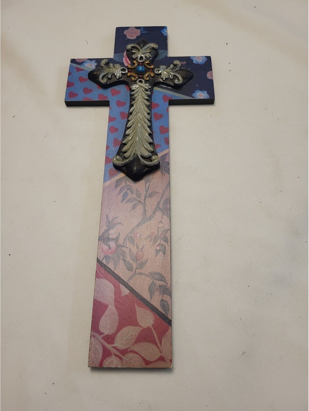 Decorative Wall Cross with Floral and Heart Patterns